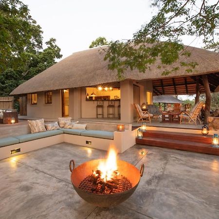 Nyala Safari Lodge Hoedspruit Extérieur photo